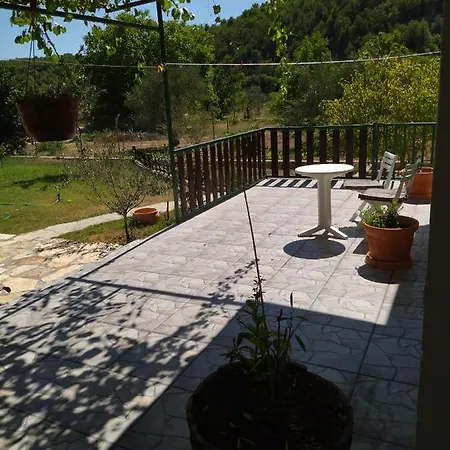 Guest house Banin Skradin