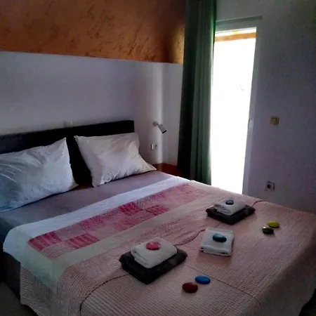 Banin Guest house *