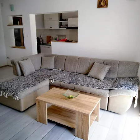Banin 3* سكرادين