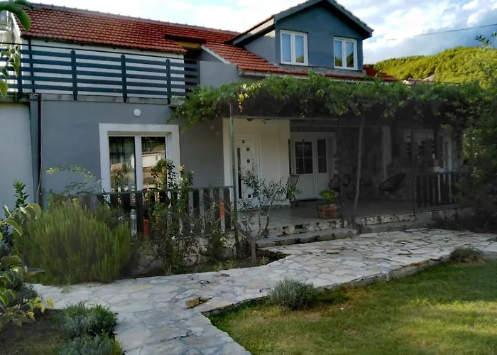 Banin Pensión Skradin