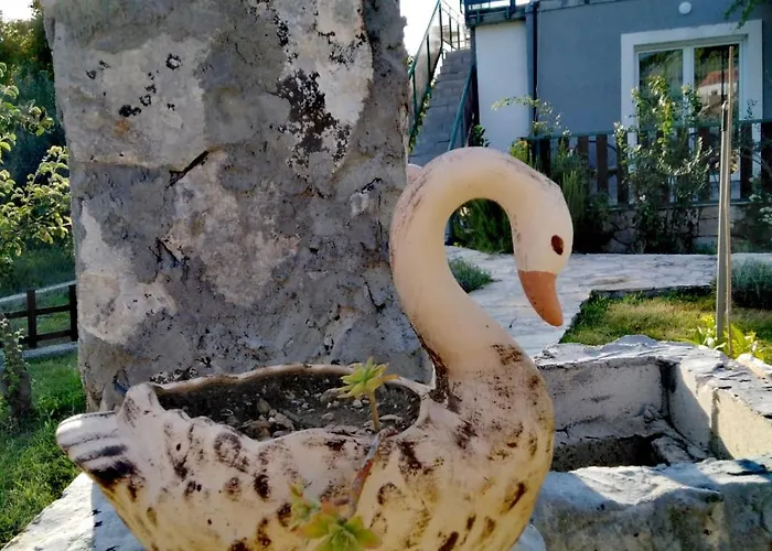 Banin בית הארחה 3*